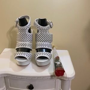 👠White Leather Petra 👠